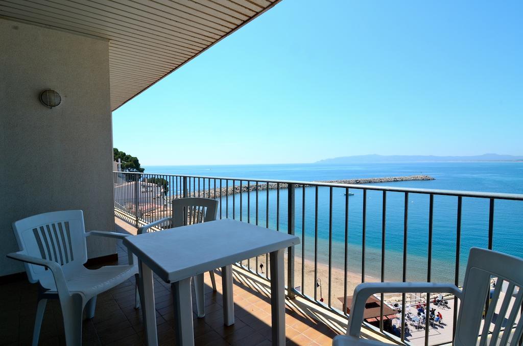 Nautic Apartment Torroella De Montgri Bagian luar foto